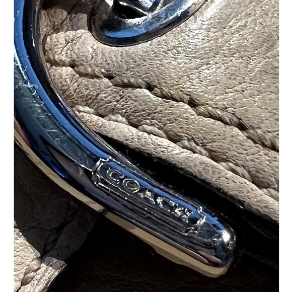 VTG Coach Legacy Leather Wristlet Wallet Pouch Compact Purse Sand Travel Preppy